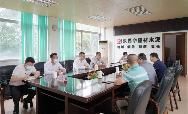劉華益率隊(duì)調(diào)研規(guī)上企業(yè)、重點(diǎn)項(xiàng)目固定資產(chǎn)投資等工作1.jpg